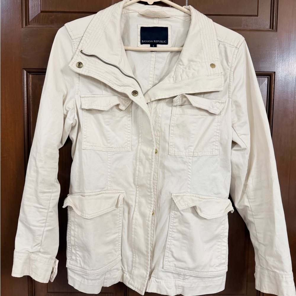 Banana Republic Women's Utility Jacket in Cream